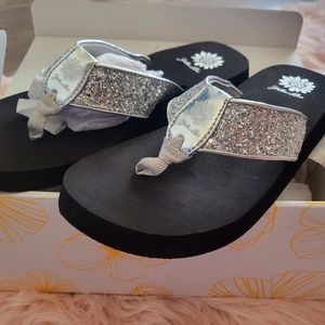 Yellow Box Feliks Silver flip-flops BRAND NEW IN BOX